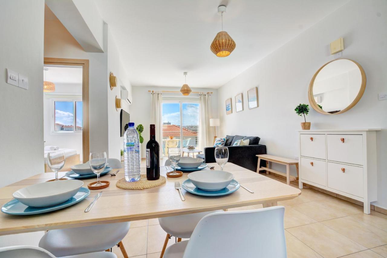 ♥ Sunny&Cozy Family Apartment ★ Walk To The Beach☼ パラリムニ エクステリア 写真