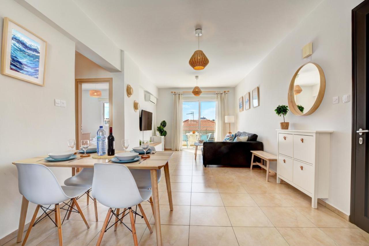 ♥ Sunny&Cozy Family Apartment ★ Walk To The Beach☼ パラリムニ エクステリア 写真